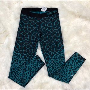 Nike Pro Leggings - Lg